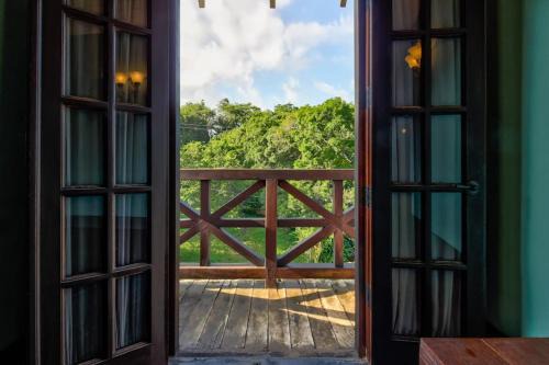 Toucan Suite @ Mahogany Hall