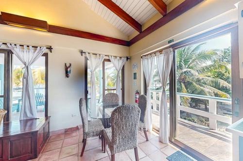 Condo #23 @ Beachside Villas