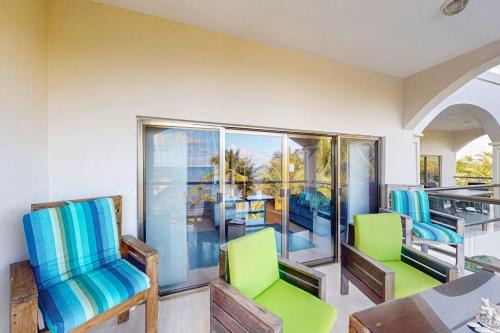 Oceanfront condo with pool gorgeous ocean views WiFi & partial AC