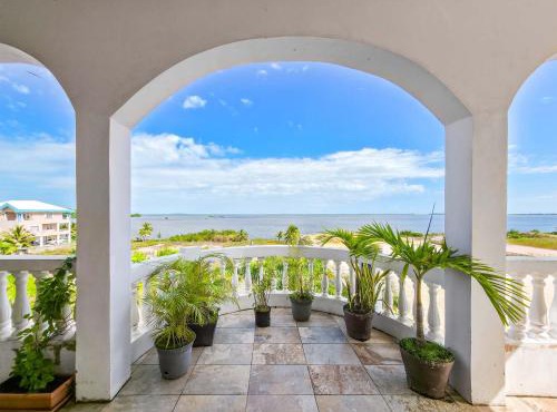 Paradise Sunrise Seaviews Getaway