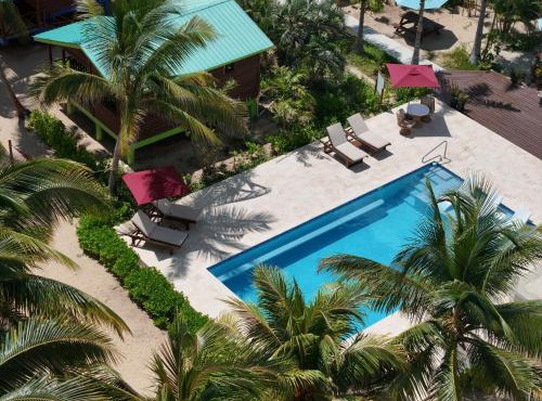 Coconut Row Boutique Hotel