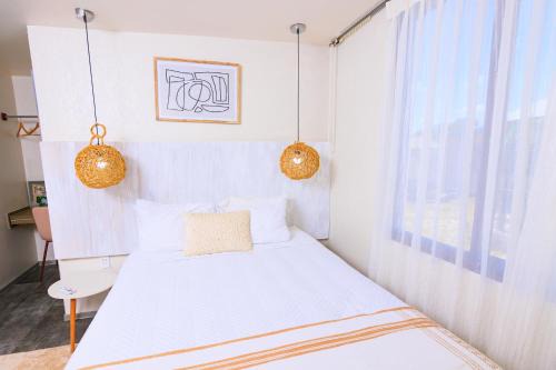 Guest apartment with complimentary ride to Philip Goldon Airport-Ladyville CP