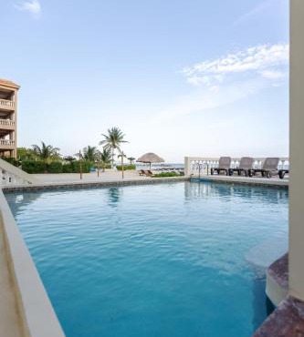 Ocean's Edge Belize