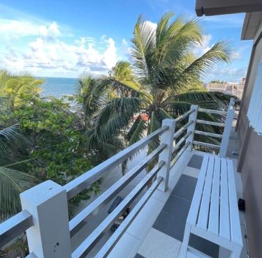 Caye Caulker Beach Hotel