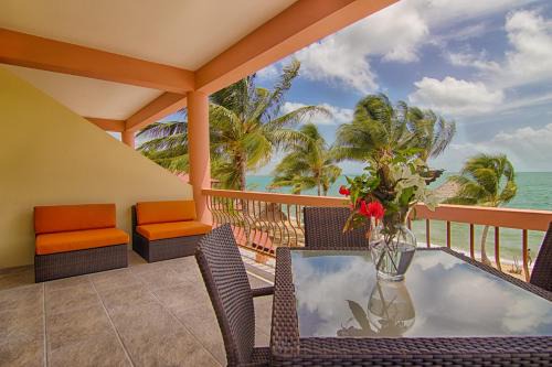 Beaches and Dreams Boutique Hotel