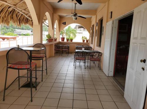 Rolson Hotel