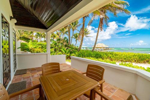 Tradewinds Paradise Villas 