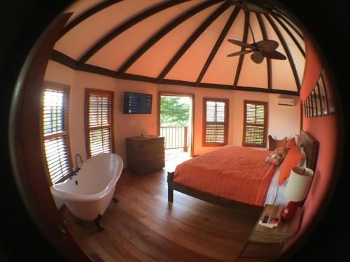 Treehouse The Mopan River 
